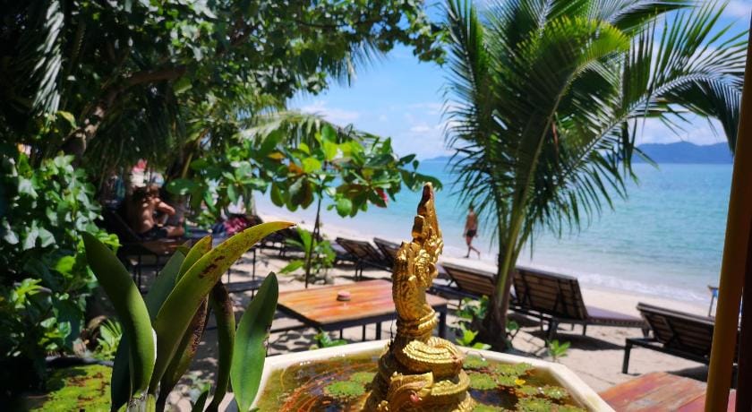 Yuyu golden beach hotel Resort in Koh Chang Tai