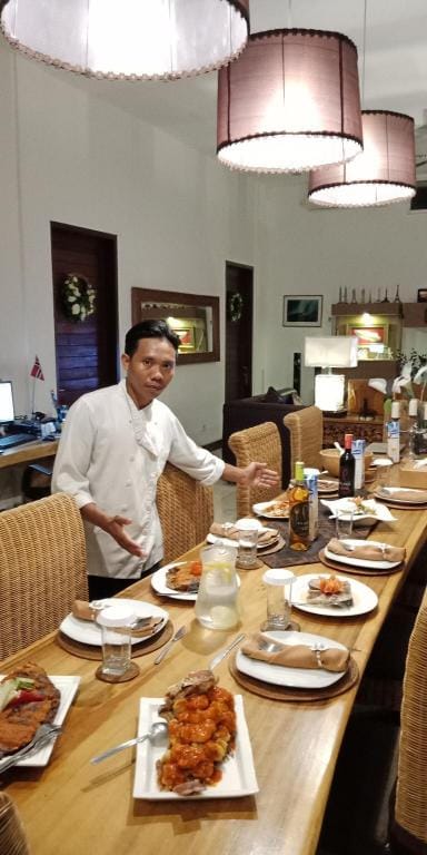 Narvik Villa Hotel in Batu Layar