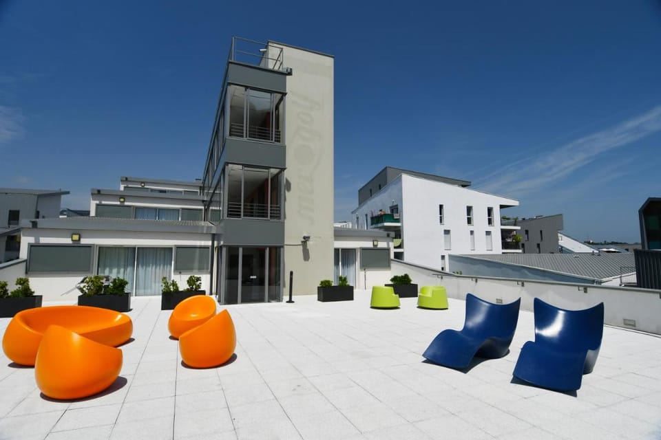 Appart-Hôtel Mer & Golf City Bordeaux Bassins à flot Apartment hotel in Bordeaux