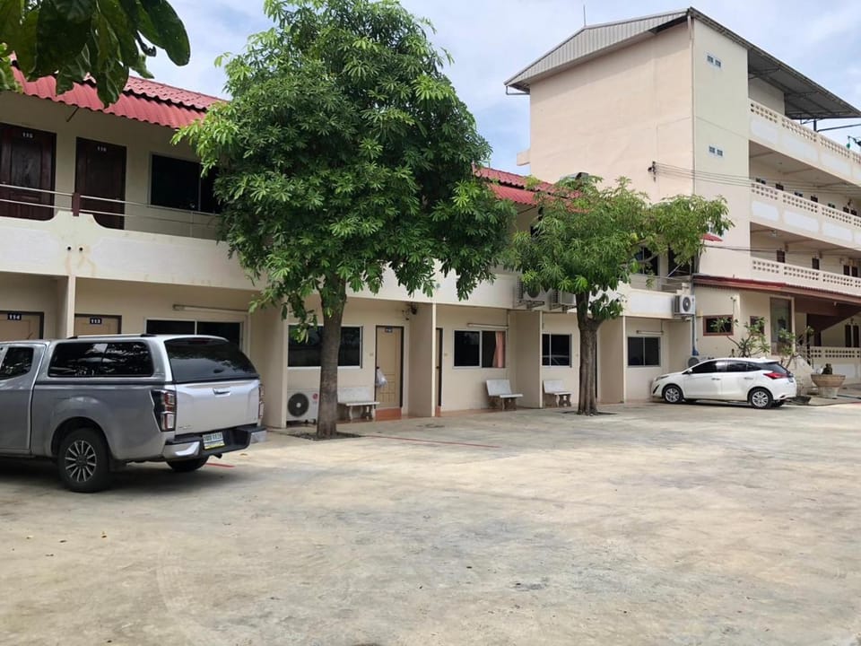 Ratchaphruek Resort Hotel in Laos