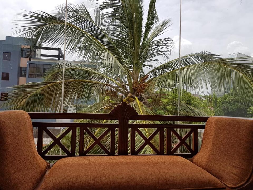 Thambili Island @ Stubbs Hotel in Colombo