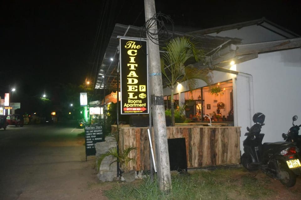 The Citadel Guest House Bed and Breakfast in Hikkaduwa