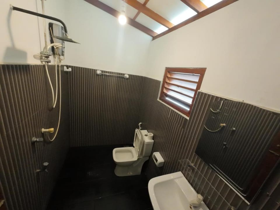 The Citadel Guest House Bed and Breakfast in Hikkaduwa