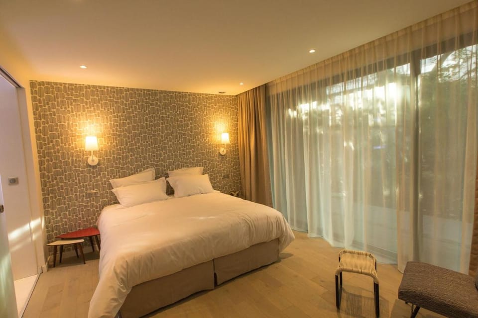 Eden Lodge Paris Bed and Breakfast in Paris