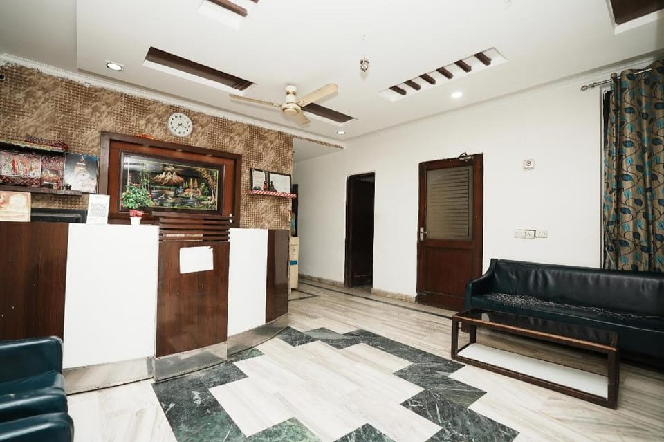 Hotel Sunrise Moon Hotel in New Delhi