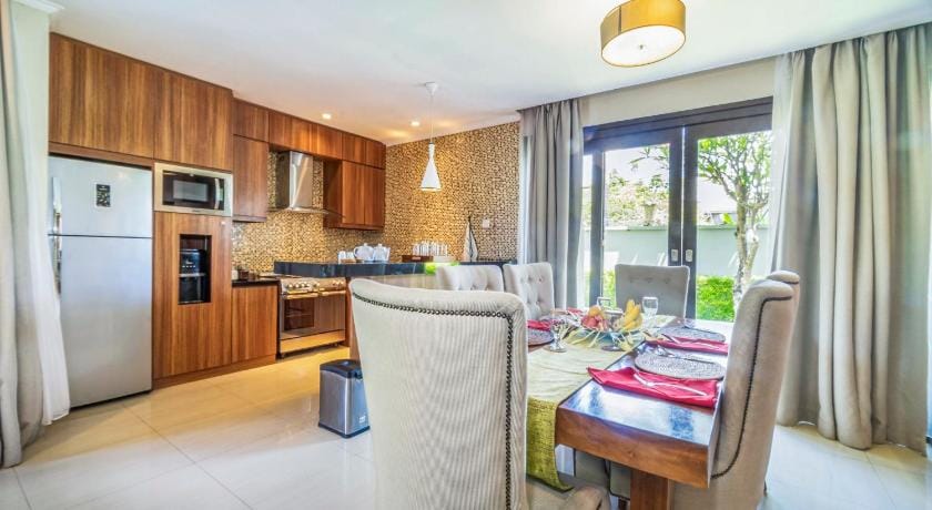 Sotis Villa Canggu Hotel in North Kuta