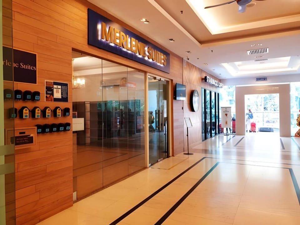 Mansion One Suites by Merlene Apartment in George Town