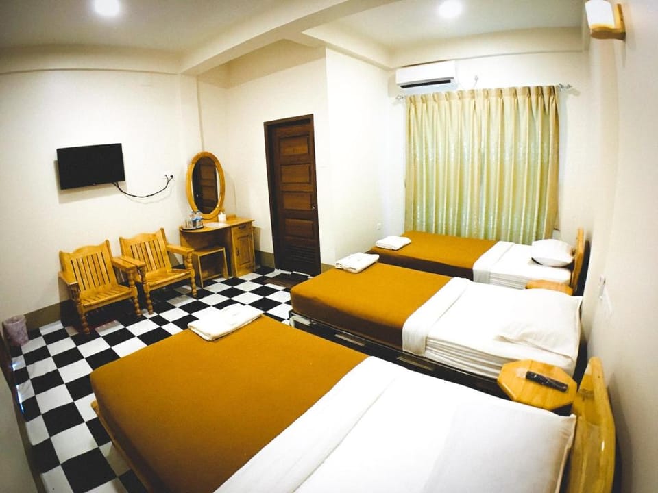 Pinlon Pann Motel Hotel in Thailand