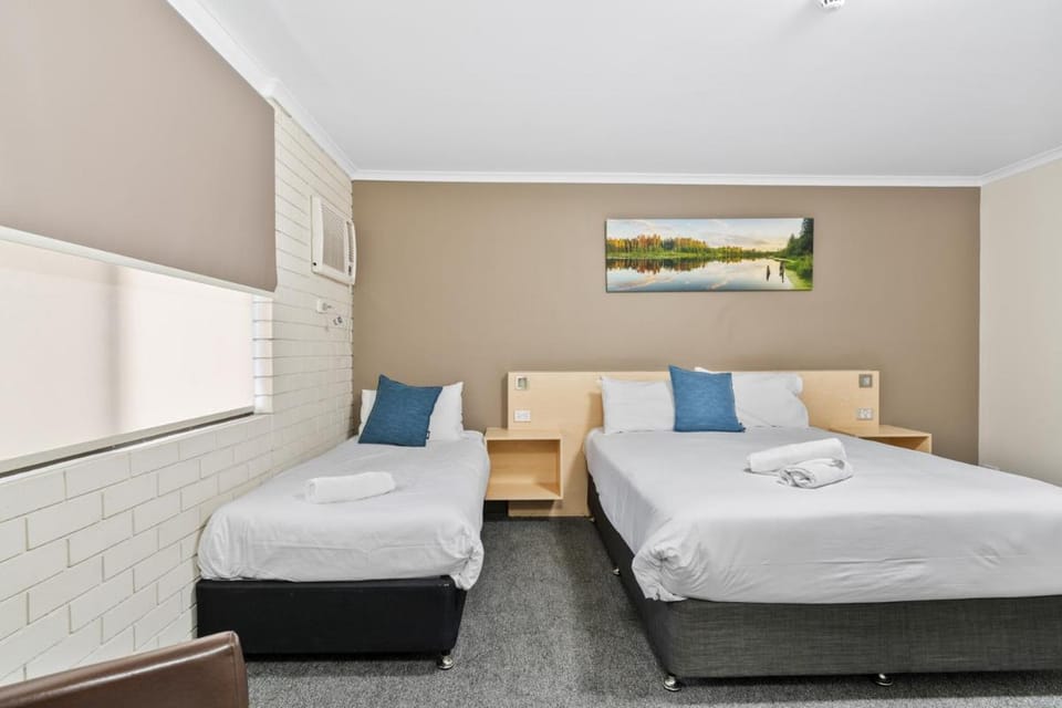 Morayfield Tavern Hotel in Caboolture