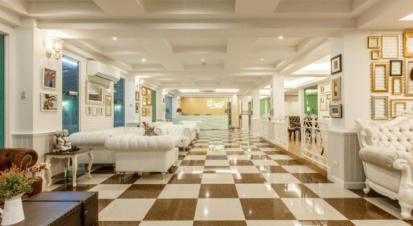 Gallery Lake View Hotel in Laos