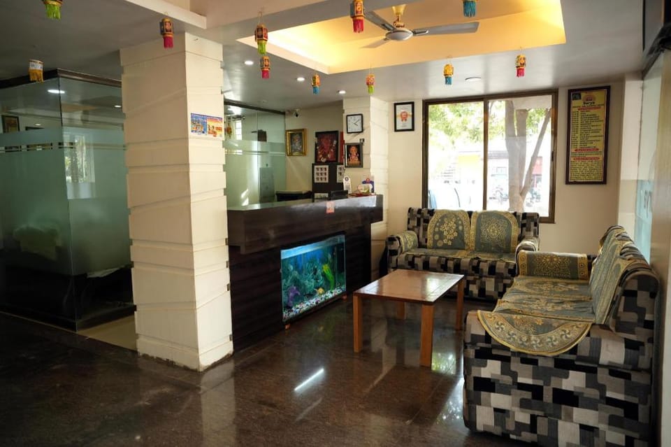Hotel Sai Surya Hotel in Maharashtra