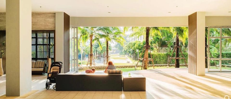 Lumpini Parkbeach Pattaya Pool View Apartment in Pattaya City