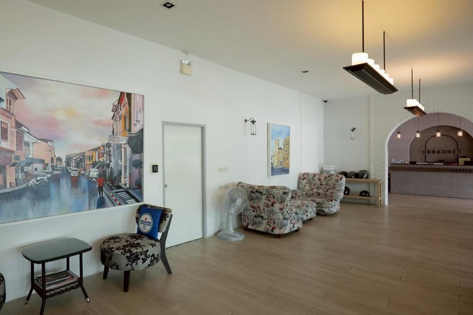 Surachet at 257 Boutique House Hotel in Wichit