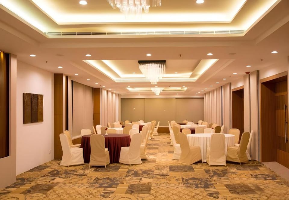 V7 Hotel Hotel in Chennai