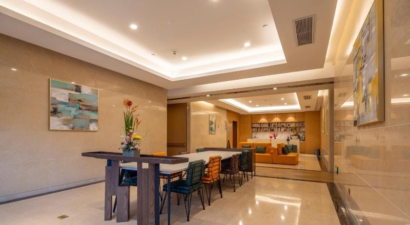 Green Court Place Jin Qiao Middle Ring Shanghai Apartment in Shanghai