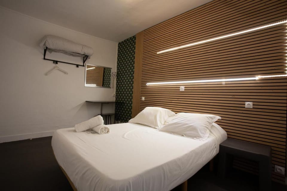 Hotel Europe BLV Hotel in Paris