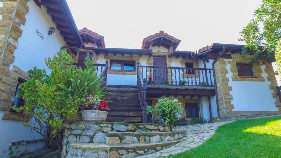 El Terrero Vacation rental in Western coast of Cantabria