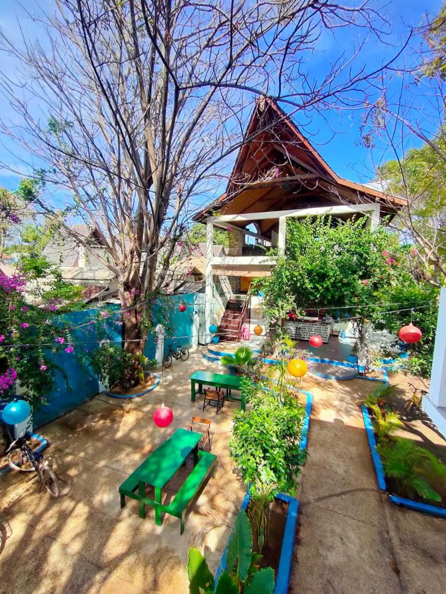 Gili Beach Bum Hostel Hostel in Pemenang