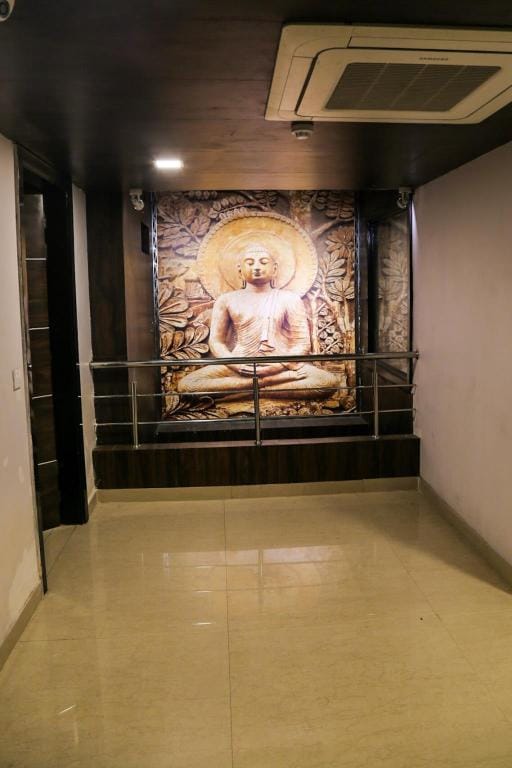Park Residency Hotel in Delhi
