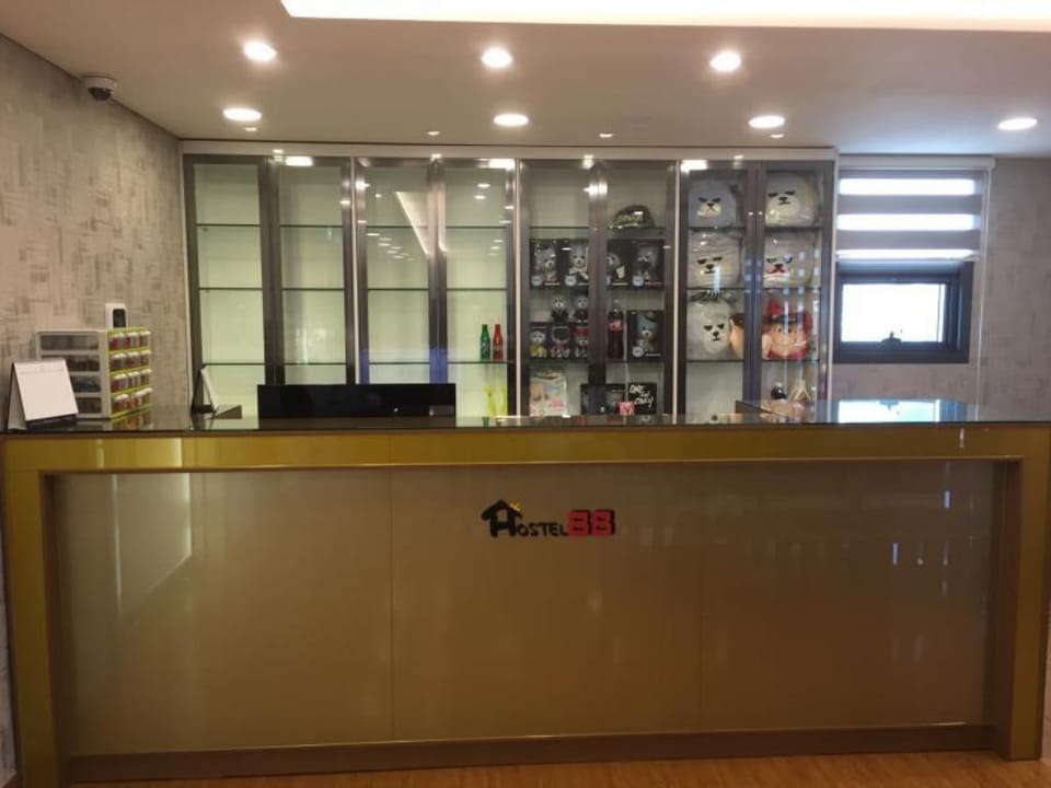 Seoul Crown 88 Guest House - Foreigners only (Korea Quality) Hotel in Seoul