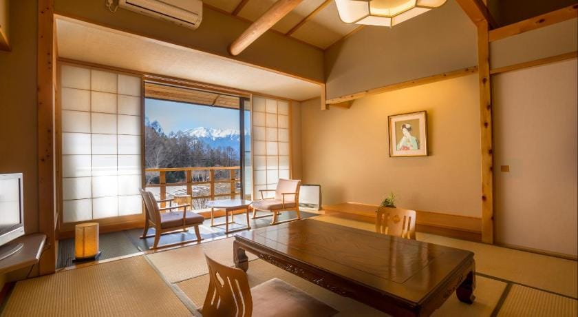 Tsutaya Tokinoyado Kazari Ryokan in Takayama