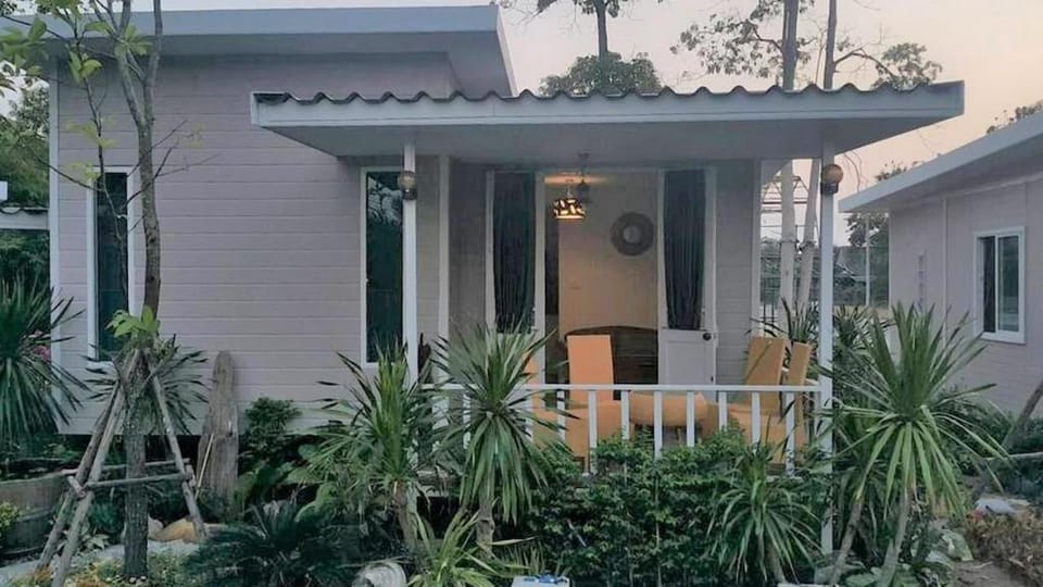 Rayonghouse Resort Resort in Rayong, Mueang Rayong District, Rayong, Thailand