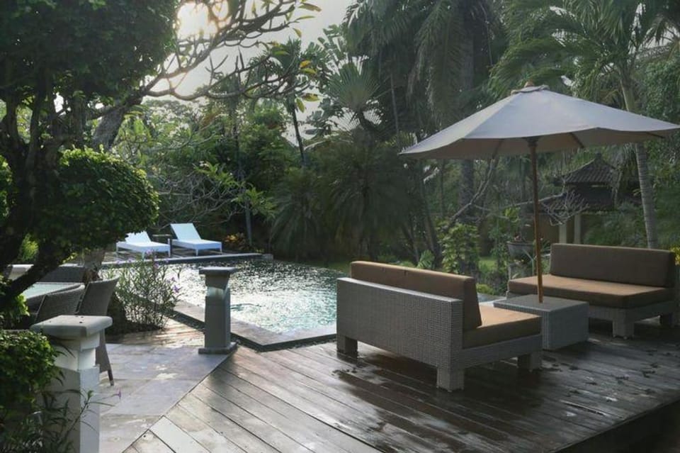 Urbanest Inn Villa Hotel in North Kuta