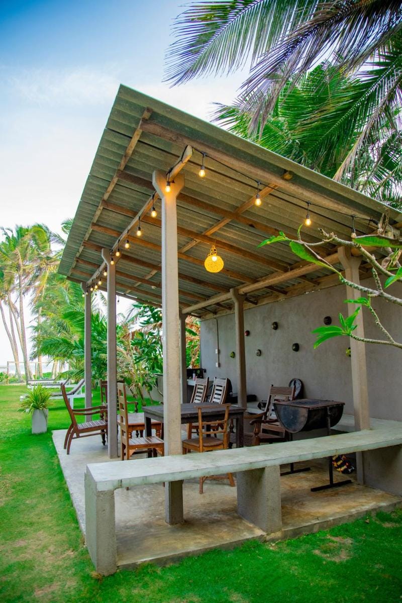 Ocean Villa Den Hotel in Galle