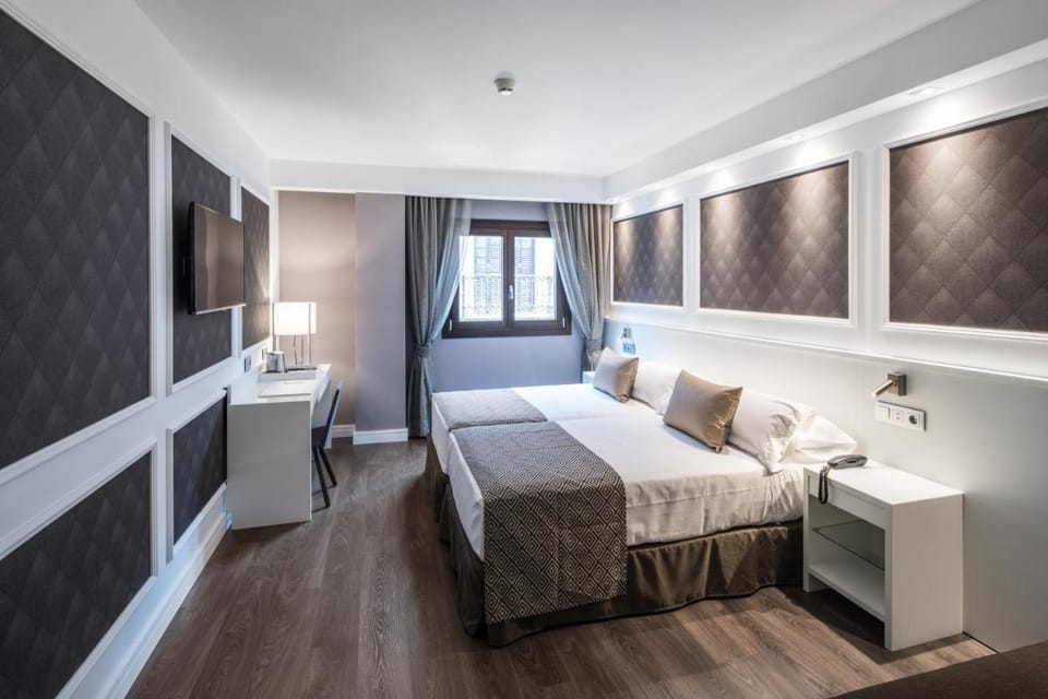 Catalonia Magdalenes Hotel in Barcelona