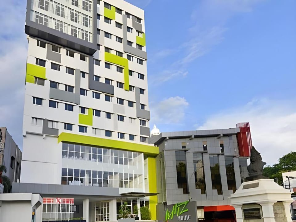 Whiz Prime Hotel Hasanuddin Makassar Hotel in Indonesia