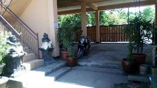 Puji Homestay Mataram Vacation rental in West Nusa Tenggara, Indonesia