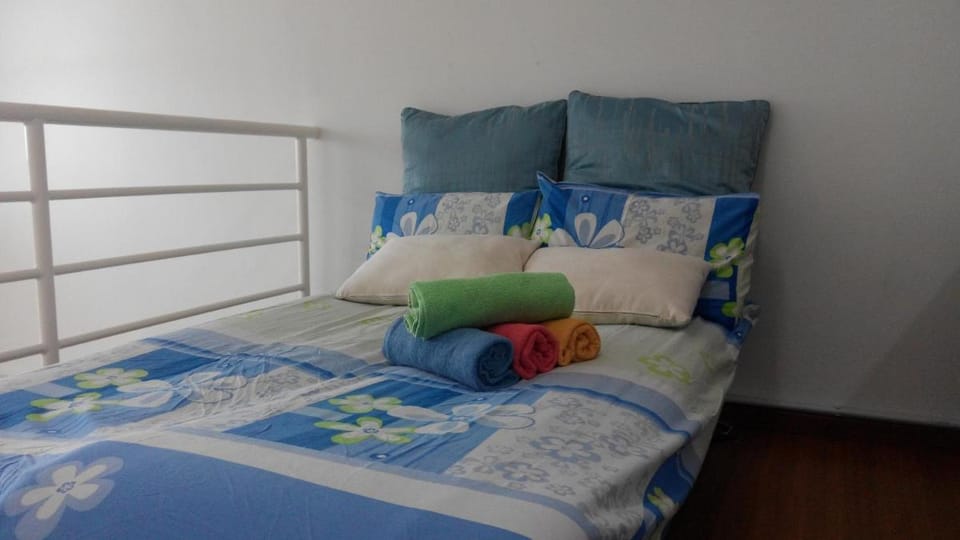 CEO SoHo Suite - biz or holiday 2-5 Pax Apartment in Bayan Lepas