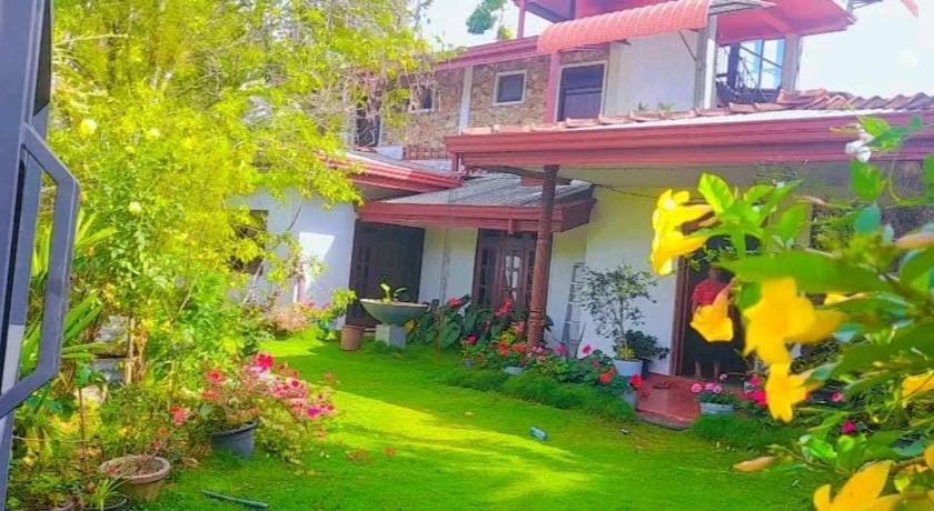 Nine Arch Gap Bed and Breakfast in Uva Province, Sri Lanka