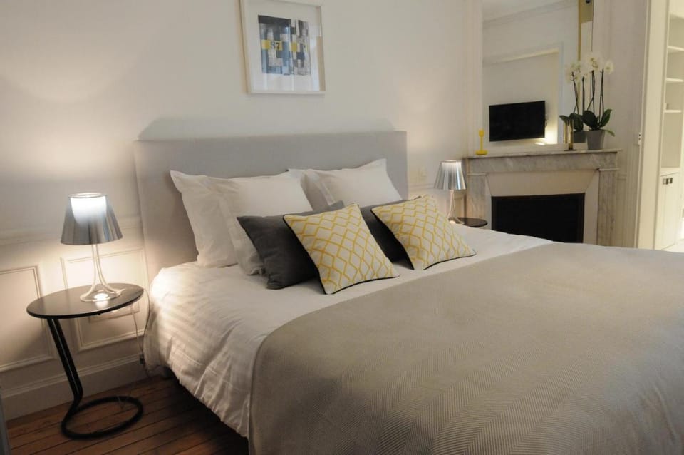 Relais12bis Bed & Breakfast By Eiffel Tower Bed and Breakfast in Paris