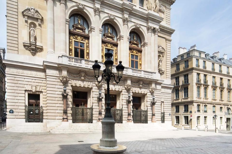 Hôtel Saint-Marc Hotel in Paris