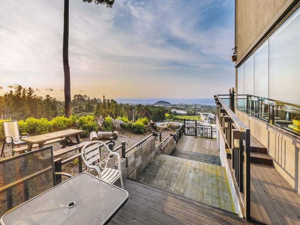 Jeju Haemil Resort Bed and Breakfast in South Korea