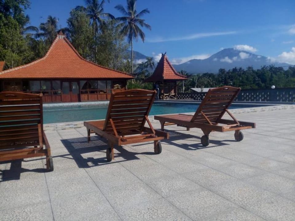 Kampoeng Joglo Ijen Villa in East Java