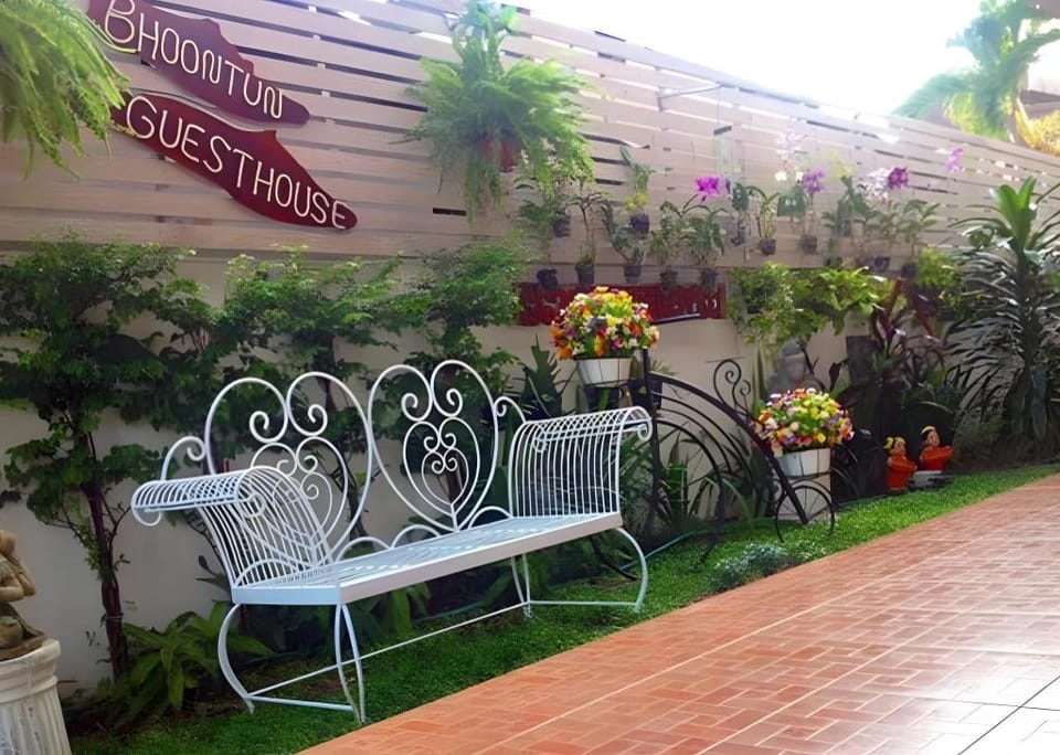 Bhoontun Guesthouse Bed and Breakfast in Chiang Mai