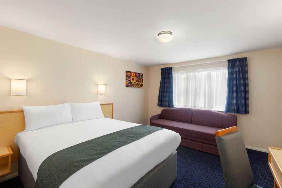 Days Inn Sutton Scotney South Hotel in Test Valley District