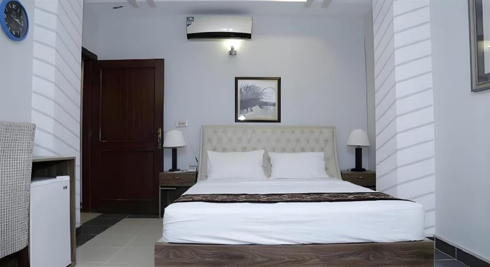 Galaxy Heights Inn Hotel in Punjab
