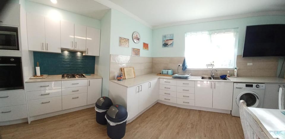 Palm Beach Bed & Breakfast Bed and Breakfast in Perth