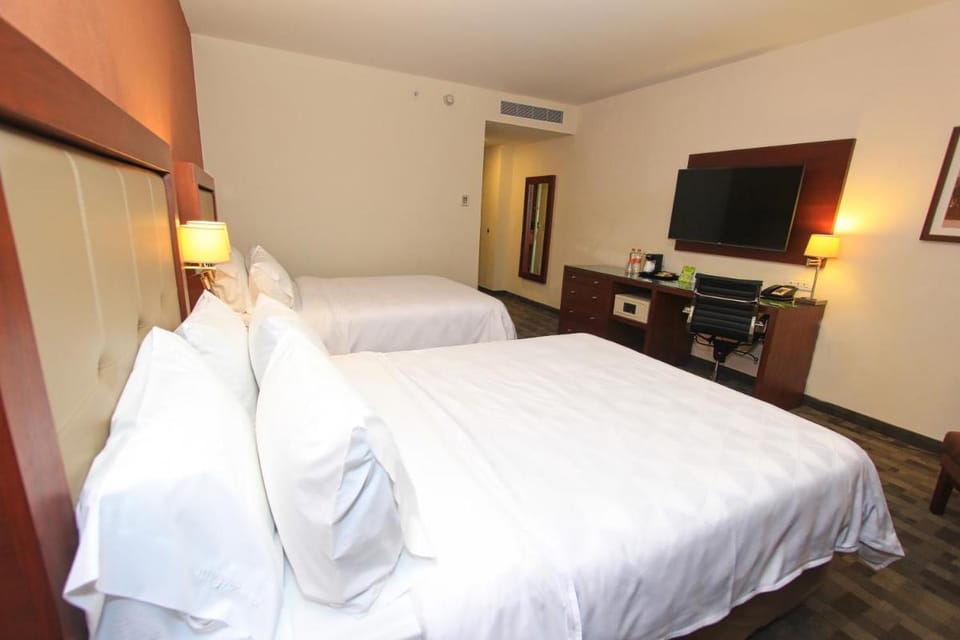 Holiday Inn Leon Plaza Mayor By IHG Hotel in Leon