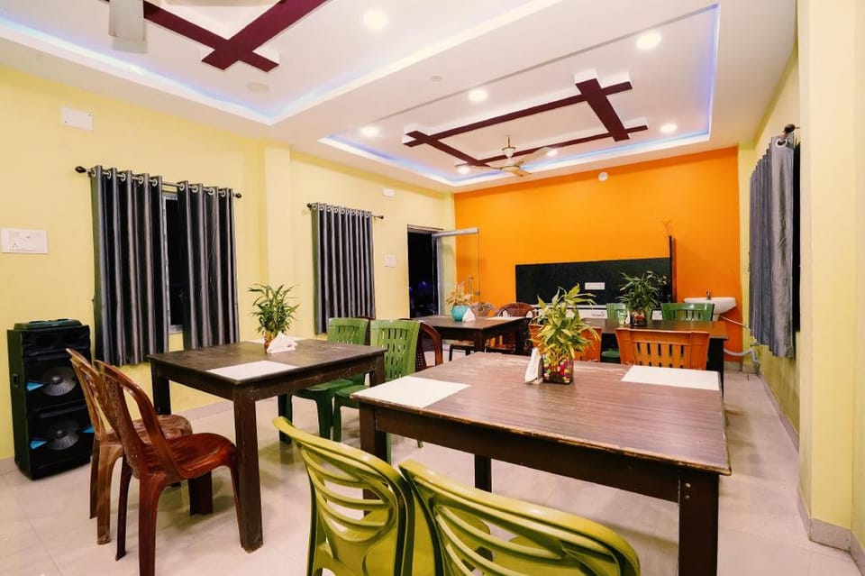 HOTEL BLOOMING STAR Bed and Breakfast in West Bengal