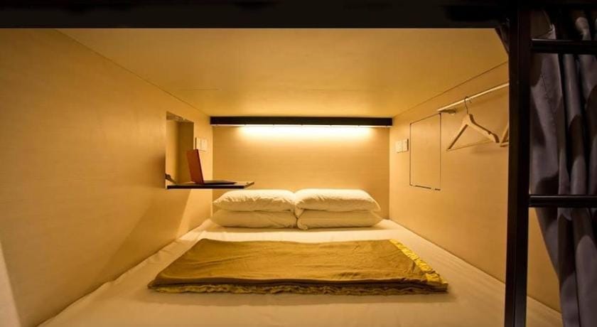 7 Wonders Hostel Capsule hotel in Singapore