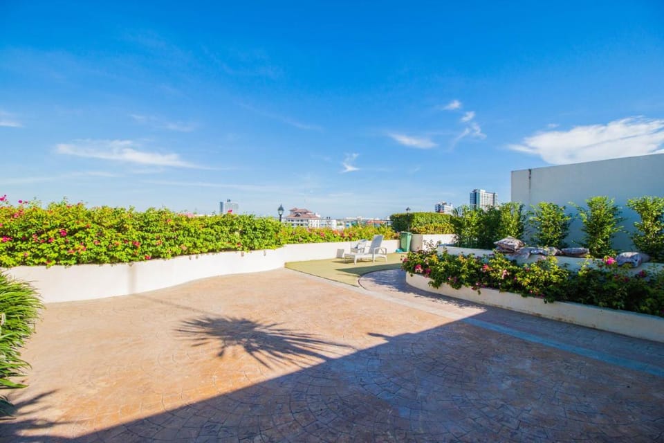 Hyde Park Residence by Pattaya Sunny rentals Apartment in Pattaya City