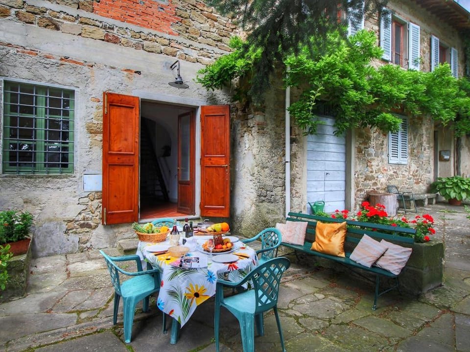 Belvilla by OYO Casa Bruciata Vacation rental in Emilia-Romagna
