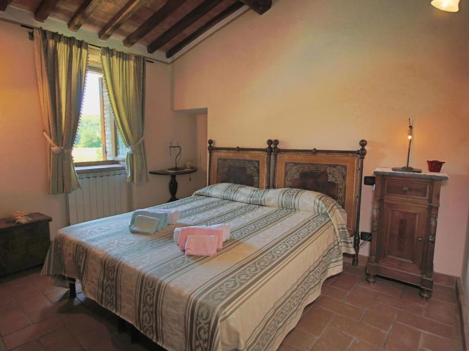 Apartment in Todi with Pool & History Apartment in Umbria