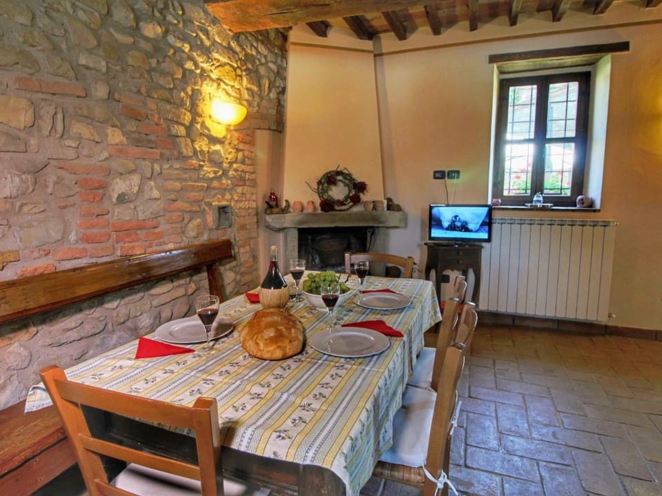Apartment in Todi with Pool & History Apartment in Umbria
