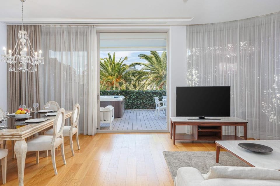 Dukley Hotel & Resort Hotel in Budva