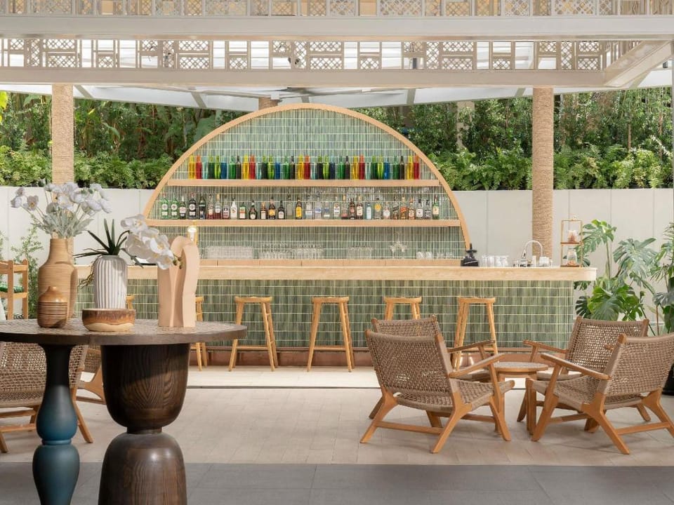 Andaman Beach Hotel Phuket - Handwritten Collection Hotel in Patong